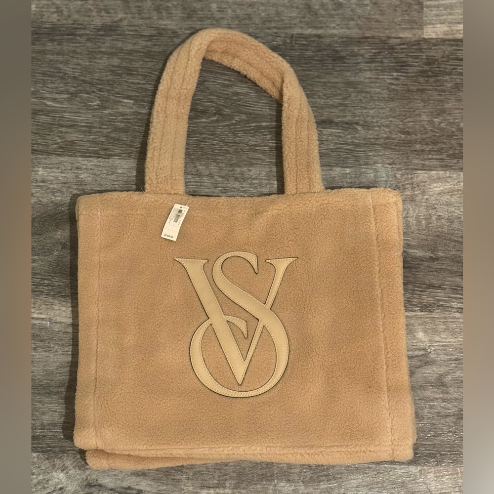 Brand new never used Victoria Secret tote bag! Tags still on!